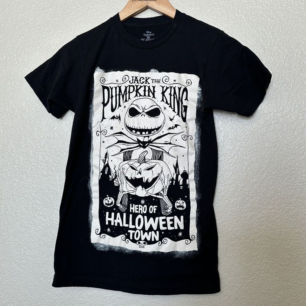 Disneys Nightmare Before Christmas T-shirt XS Jack Pumpkin King Halloween Town‎